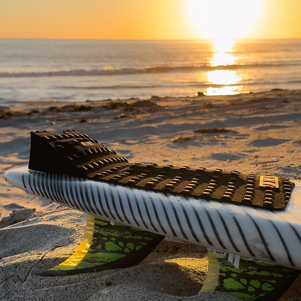 Grip 2 Traction Pad With 40mm Integrated Kick Tail