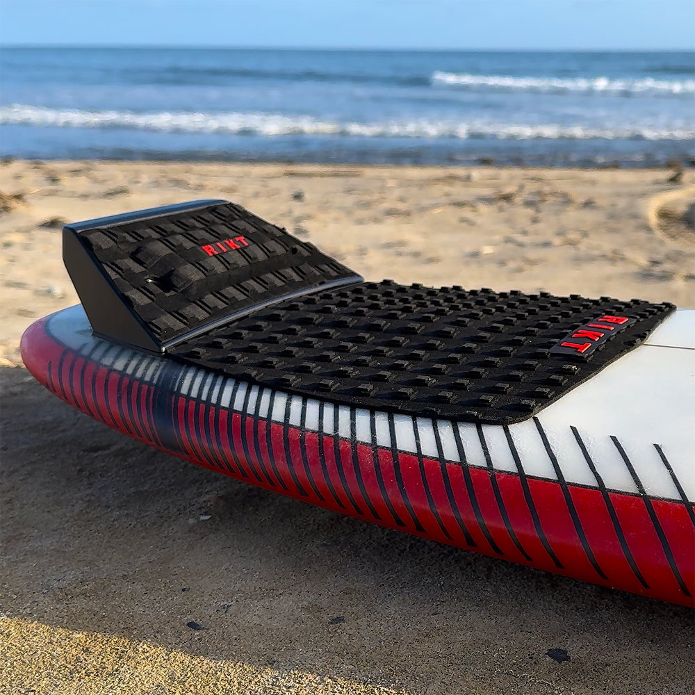 Chris Ward Pro High Kick Tail and 3 Piece Traction Pad Package